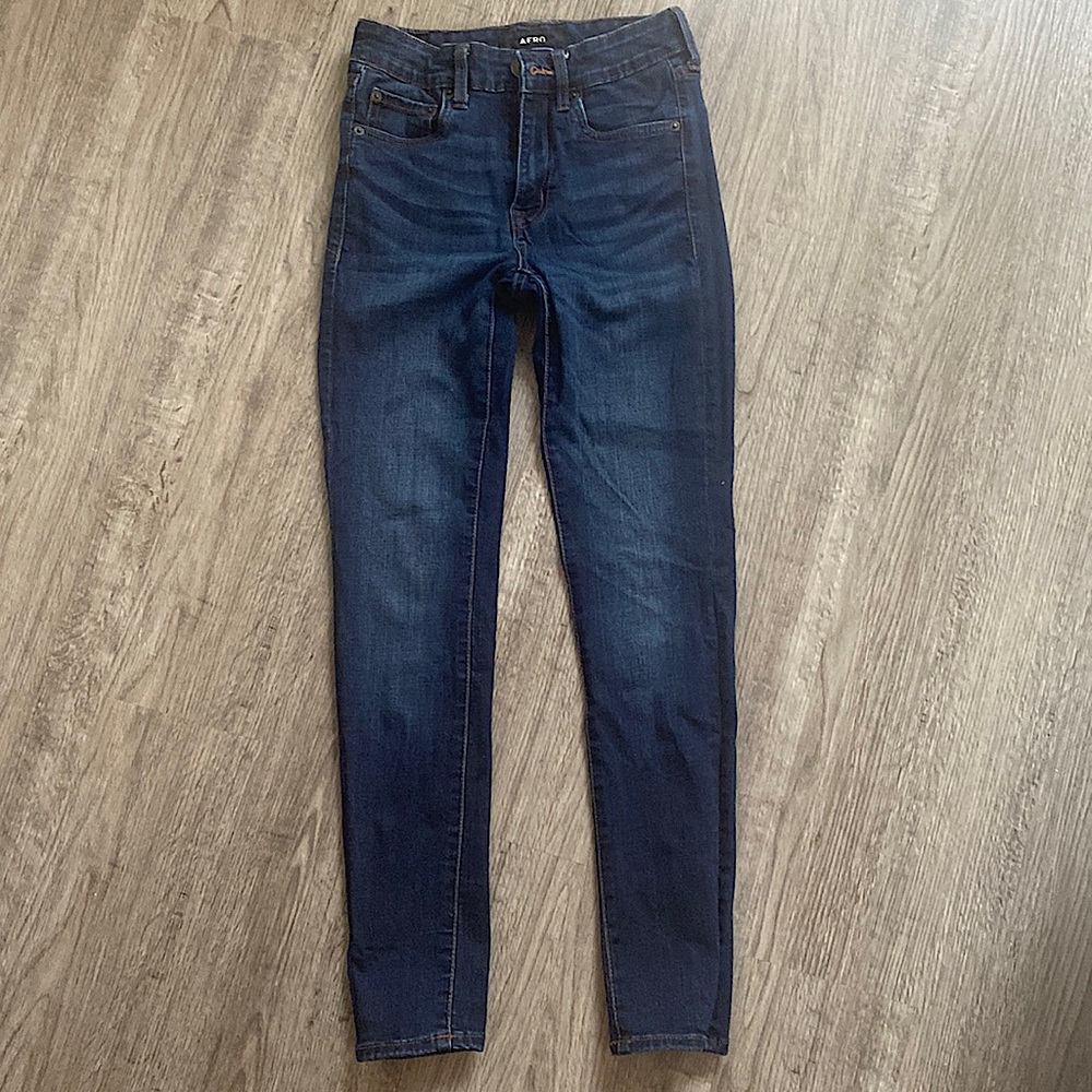 👖Aeropostale skinny jeans, dark wash, size 4 Reg.